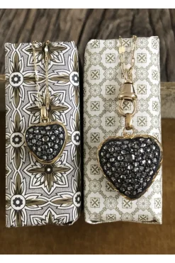 Collier Love