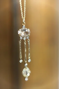 Collier Olive pink