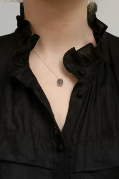 Collier Tony